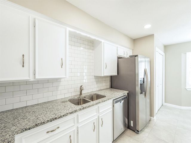 10527 Ravenscroft Drive, Dallas, TX 75230