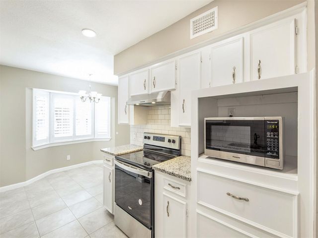 10527 Ravenscroft Drive, Dallas, TX 75230