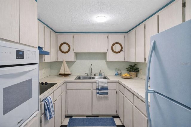 2453 BRAZILIA DRIVE 61, Clearwater, FL 33763