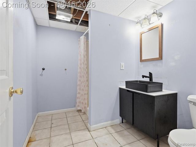 27215 Eagle Court, New Baltimore, MI 48051