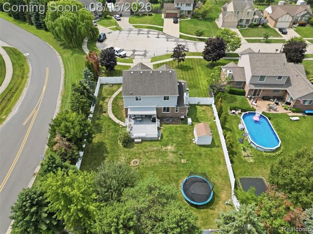 27215 Eagle Court, New Baltimore, MI 48051