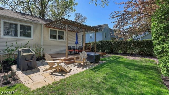 721 Kimball Ave, Westfield Town, NJ 07090