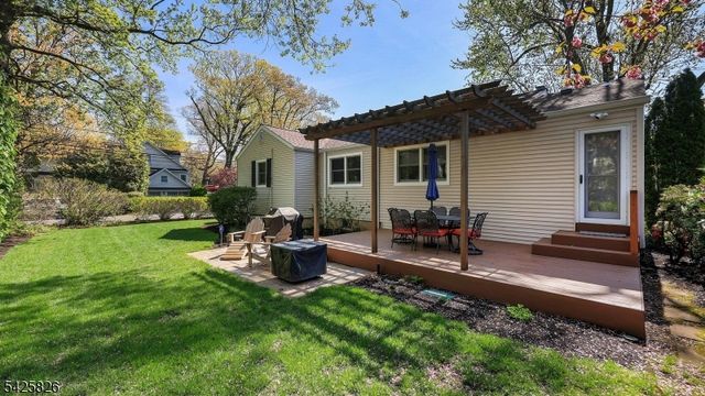 721 Kimball Ave, Westfield Town, NJ 07090