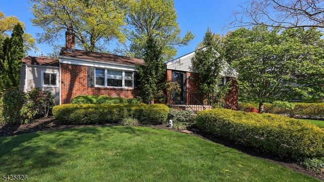 721 Kimball Ave, Westfield Town, NJ 07090