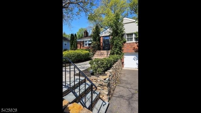 721 Kimball Ave, Westfield Town, NJ 07090