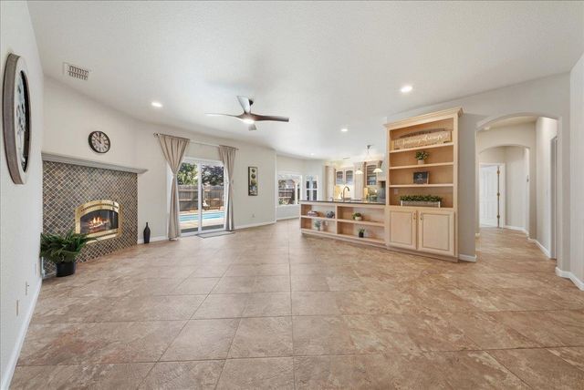 1869 Bal Ct, Yuba City, CA 95993