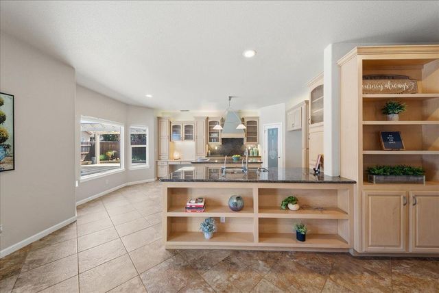 1869 Bal Ct, Yuba City, CA 95993