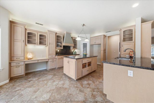 1869 Bal Ct, Yuba City, CA 95993