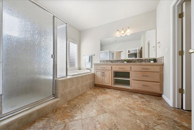 1869 Bal Ct, Yuba City, CA 95993