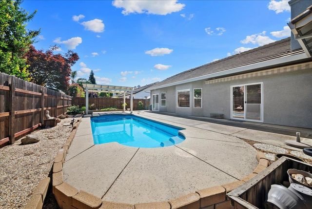 1869 Bal Ct, Yuba City, CA 95993