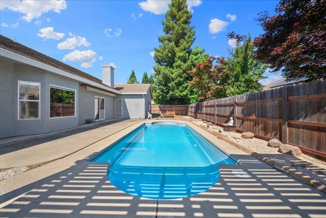 1869 Bal Ct, Yuba City, CA 95993
