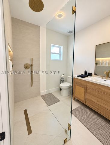 8284 SW 205th Ter, Cutler Bay, FL 33189