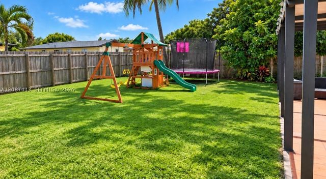 8284 SW 205th Ter, Cutler Bay, FL 33189