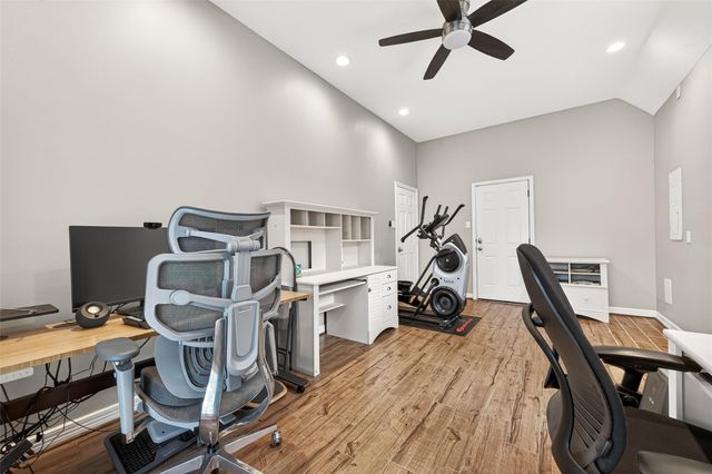 12111 Mill Stream Way, Houston, TX 77041