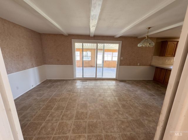 2708 N Redway Rd, Boise, ID 83704