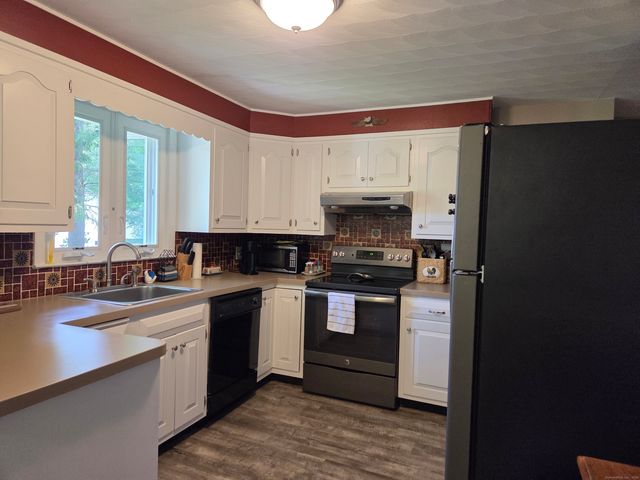 579 New Litchfield Street, Torrington, CT 06790