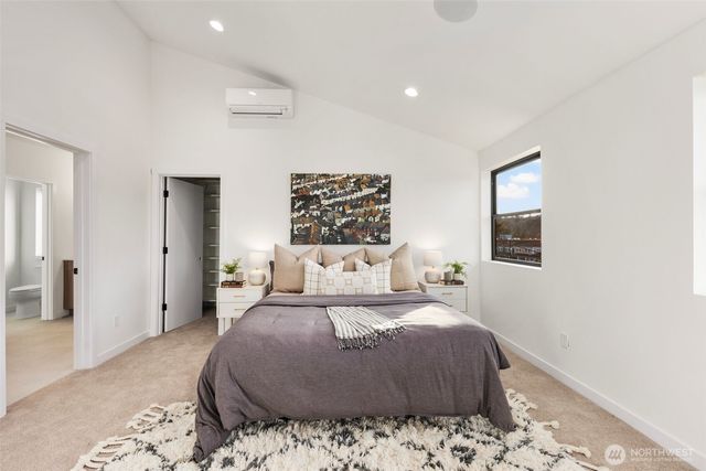 5244 23rd Avenue SW, Seattle, WA 98106