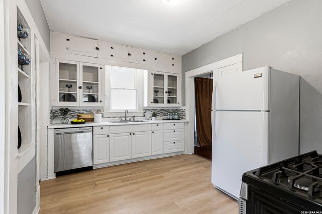 526 HAMMOND AVE, San Antonio, TX 78210