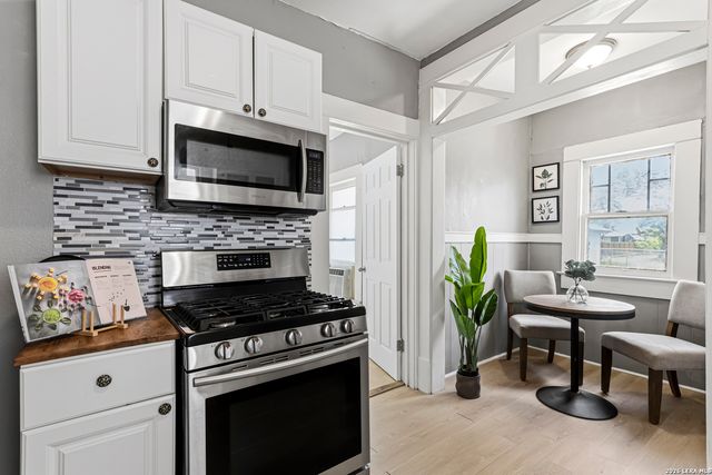 526 HAMMOND AVE, San Antonio, TX 78210