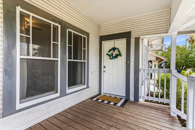 526 HAMMOND AVE, San Antonio, TX 78210