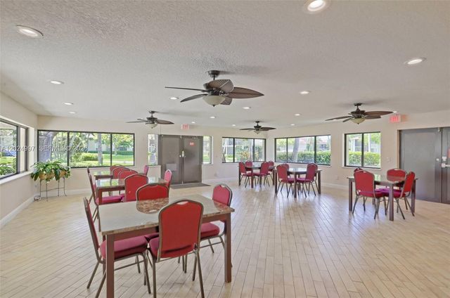 6555 Chasewood Drive H, Jupiter, FL 33458