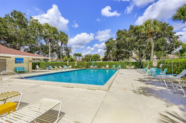 6555 Chasewood Drive H, Jupiter, FL 33458