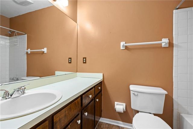 1020 Middle Ring Road, Mobile, AL 36608