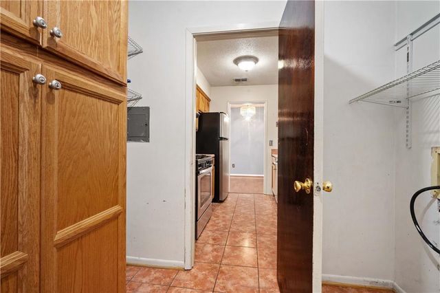 1020 Middle Ring Road, Mobile, AL 36608
