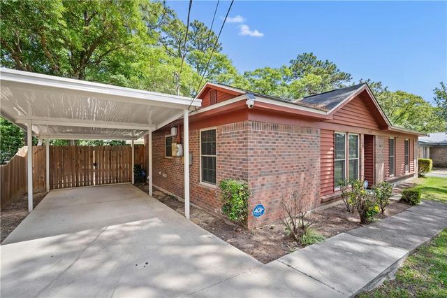 1020 Middle Ring Road, Mobile, AL 36608