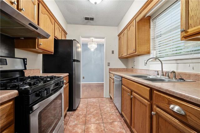 1020 Middle Ring Road, Mobile, AL 36608