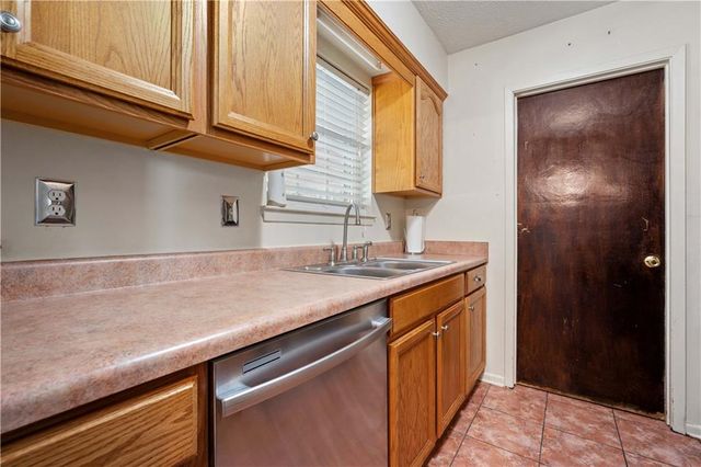 1020 Middle Ring Road, Mobile, AL 36608