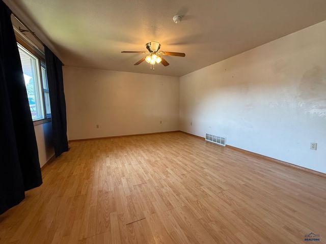 113 SOUTH AVE, Sturgis, SD 57785