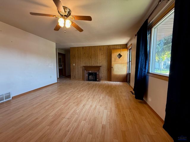 113 SOUTH AVE, Sturgis, SD 57785