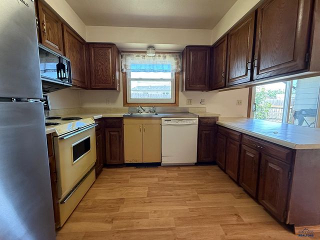 113 SOUTH AVE, Sturgis, SD 57785