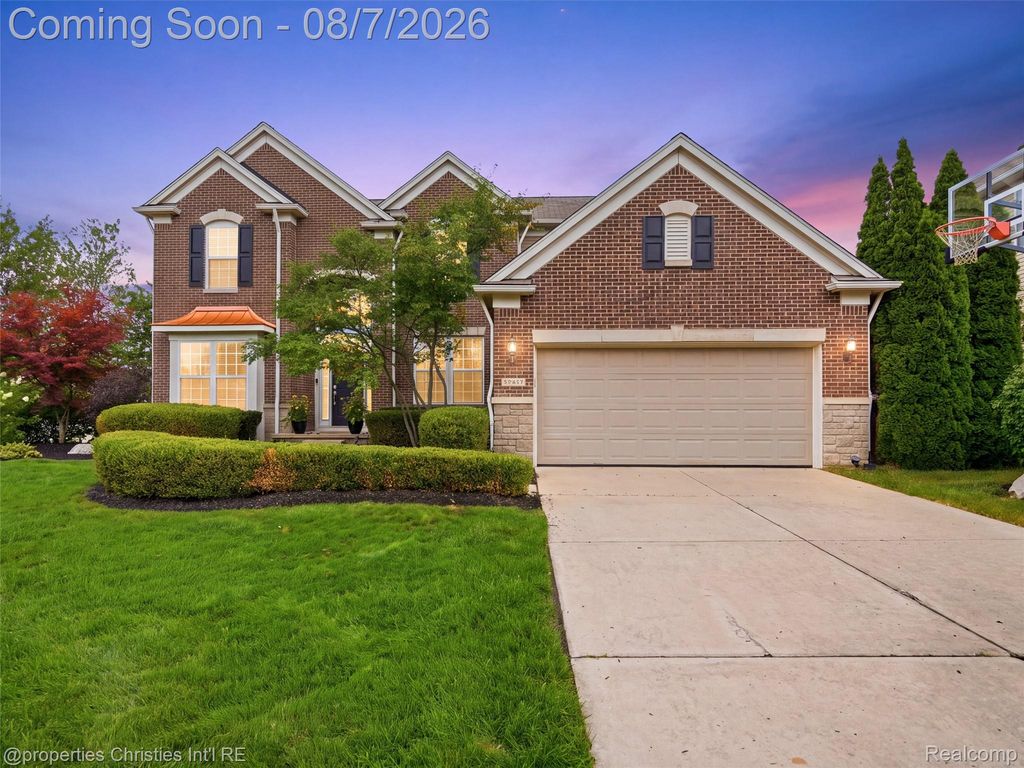 24307 Padstone Dr, Lyon Charter Township, MI 48178