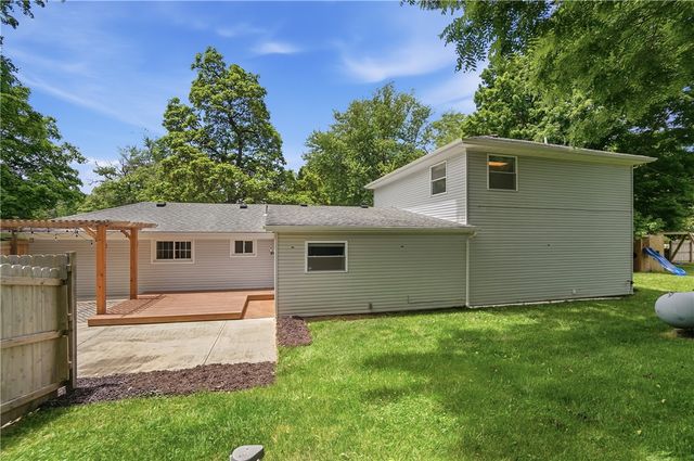 1684 Pierce Drive, Beavercreek, OH 45432