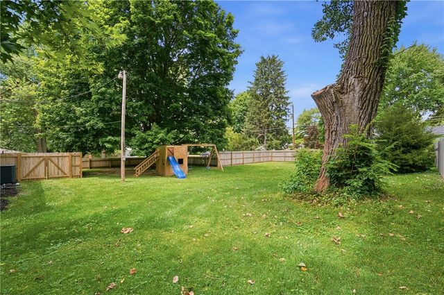 1684 Pierce Drive, Beavercreek, OH 45432