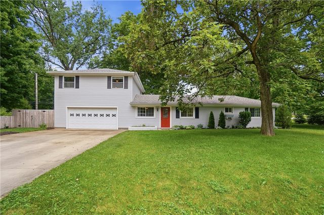 1684 Pierce Drive, Beavercreek, OH 45432