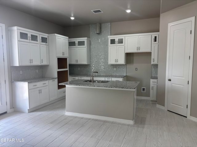 6154 SORREL Drive, El Paso, TX 79932