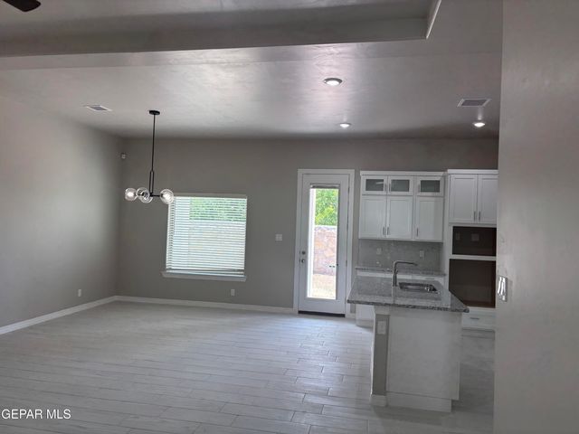 6154 SORREL Drive, El Paso, TX 79932