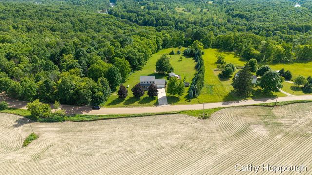 8152 Murphy Road, Lyons, MI 48851