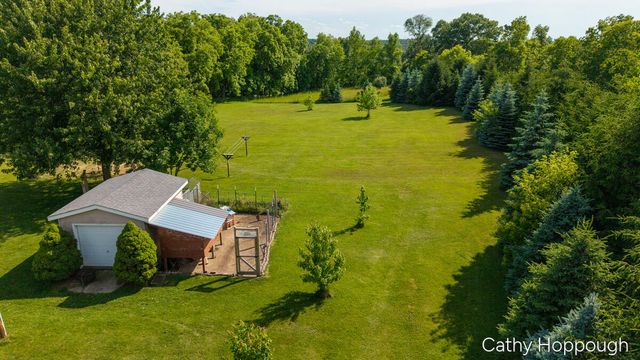 8152 Murphy Road, Lyons, MI 48851