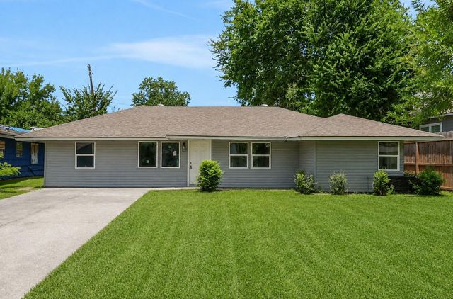 5823 Lyndhurst Drive, Houston, TX 77033