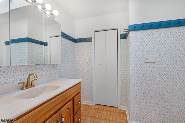 10 Babbitt Rd, Mendham Boro, NJ 07945