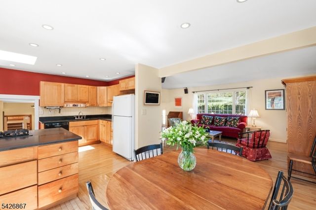 10 Babbitt Rd, Mendham Boro, NJ 07945