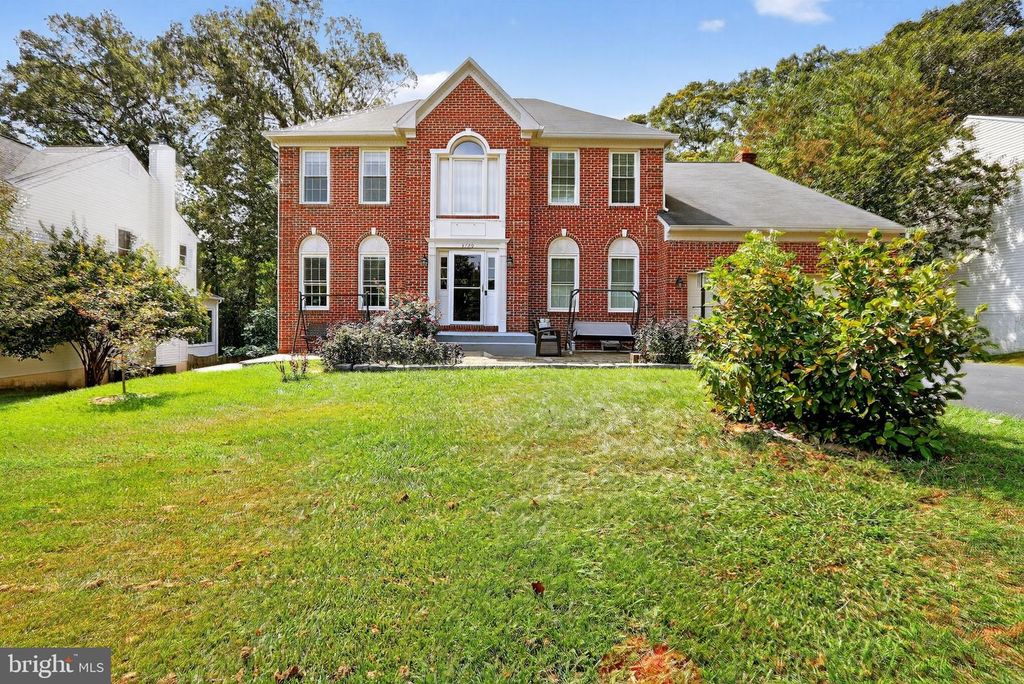 3729 HETTEN LN, Woodbridge, VA 22193