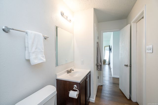 8903 Kenton Briar, San Antonio, TX 78240