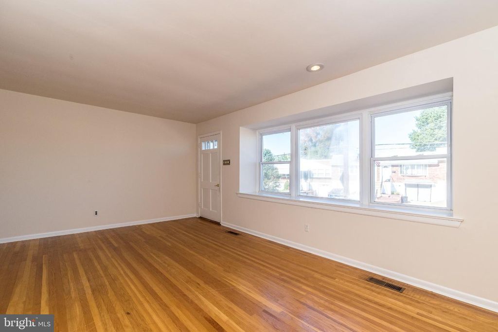 11921 COVERT RD, PHILADELPHIA, PA 19154 — photo 4