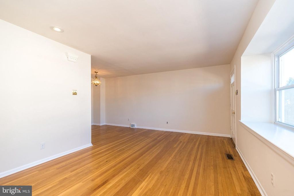 11921 COVERT RD, PHILADELPHIA, PA 19154 — photo 5