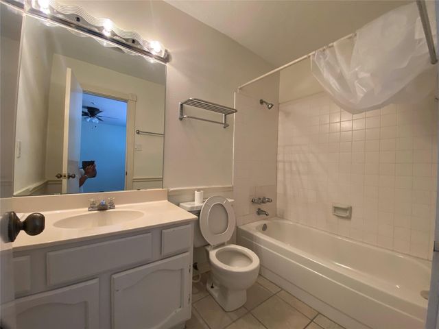 7846 Green Lawn Drive 7846, Houston, TX 77088